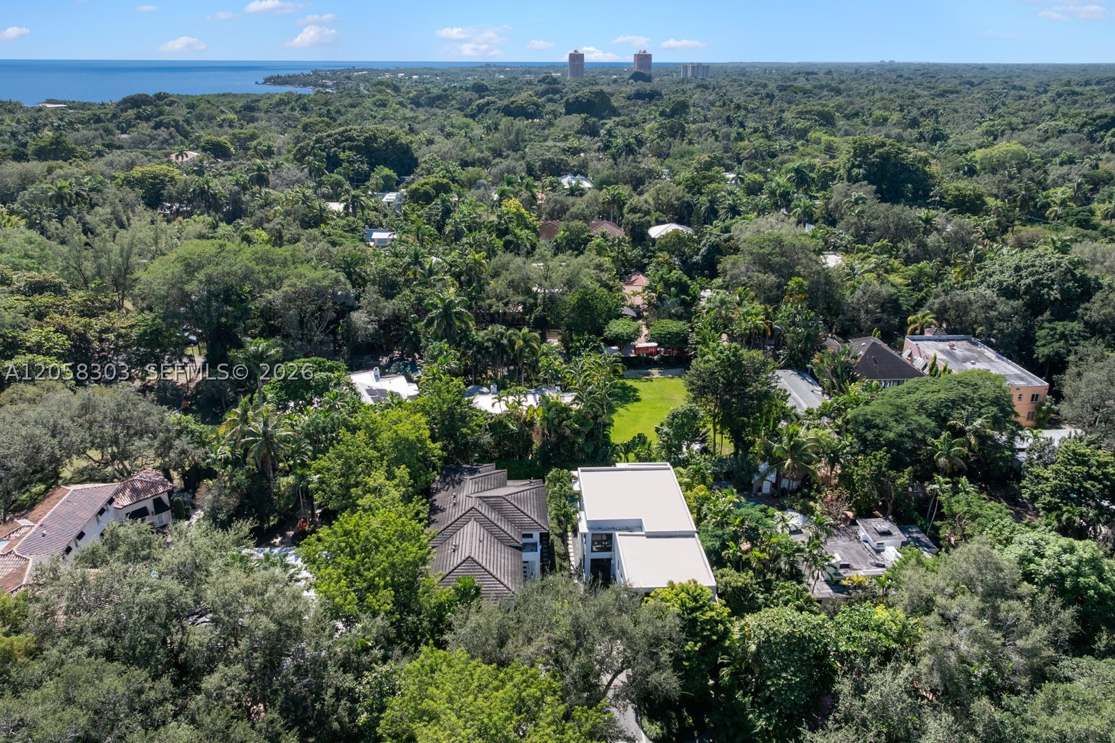 3630 Avocado Ave Miami, FL 33133