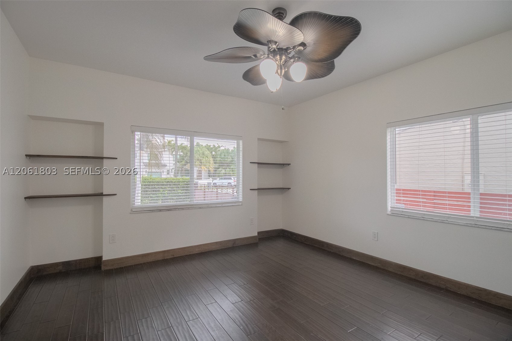 3722 Royal Palm Ave Miami Beach, FL 33140