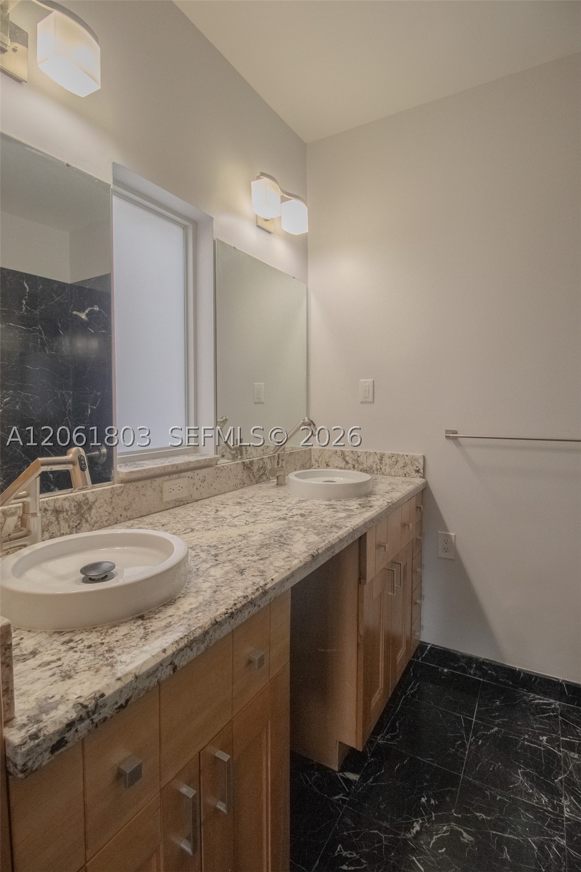 3722 Royal Palm Ave Miami Beach, FL 33140
