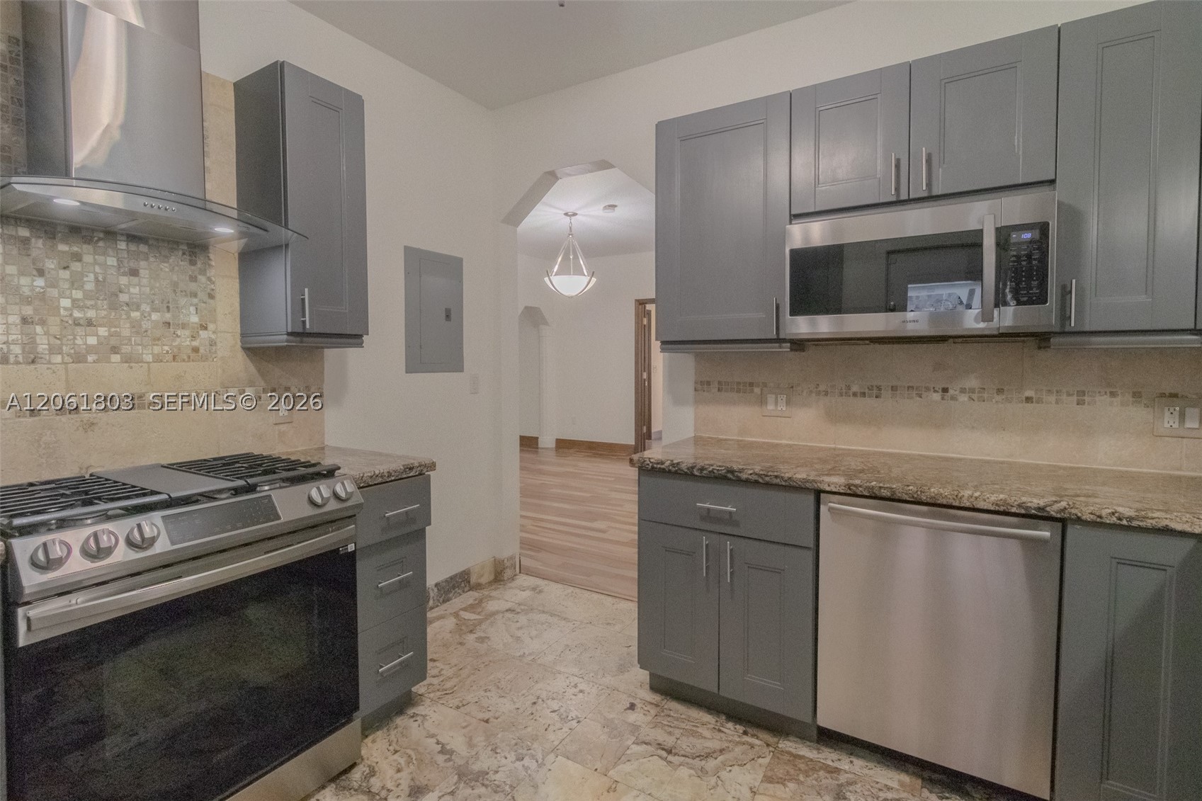 3722 Royal Palm Ave Miami Beach, FL 33140