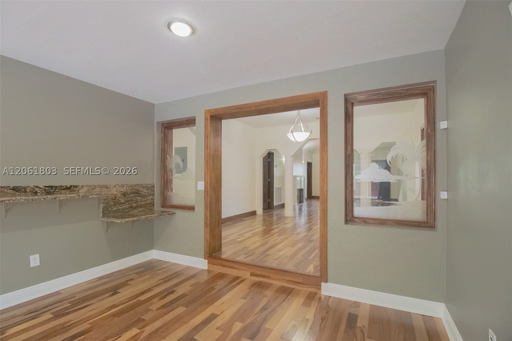 3722 Royal Palm Ave Miami Beach, FL 33140
