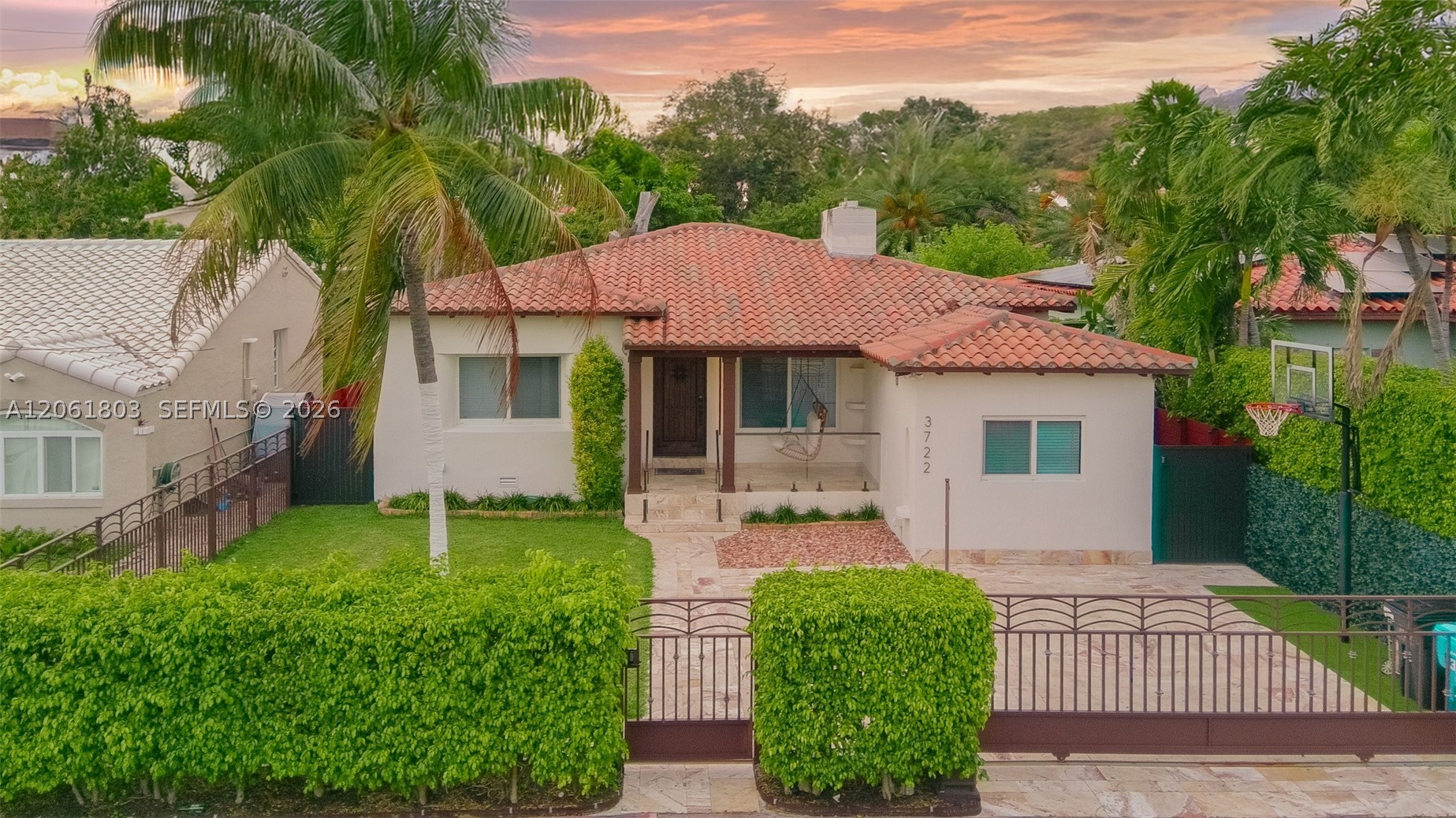 3722 Royal Palm Ave Miami Beach, FL 33140