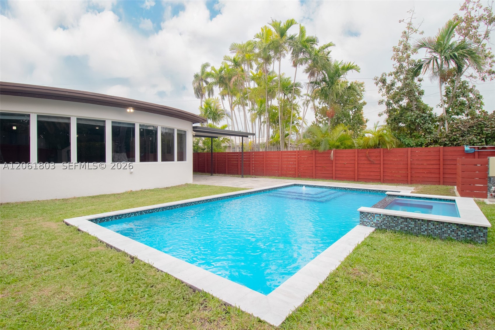 3722 Royal Palm Ave Miami Beach, FL 33140