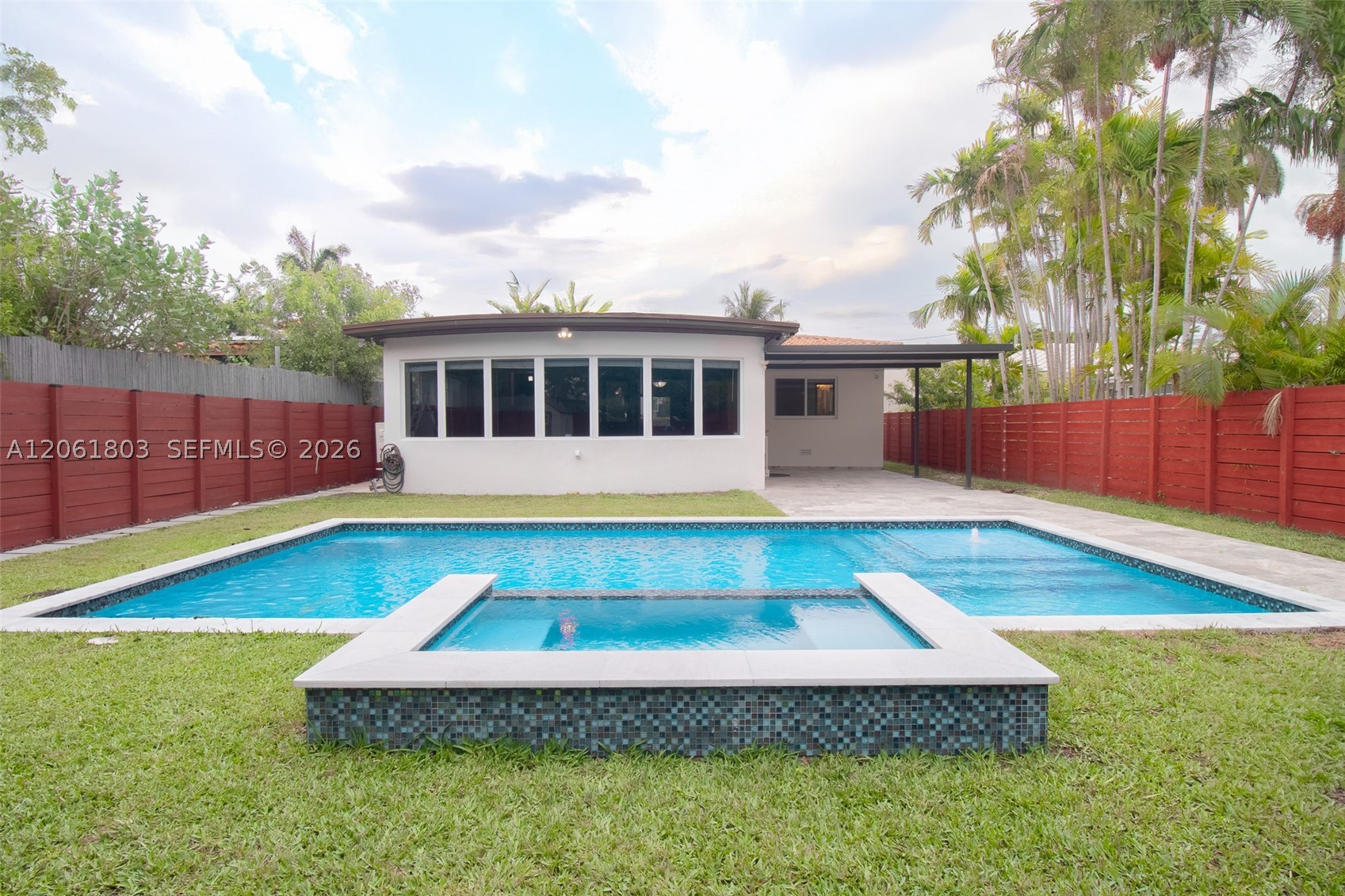 3722 Royal Palm Ave Miami Beach, FL 33140