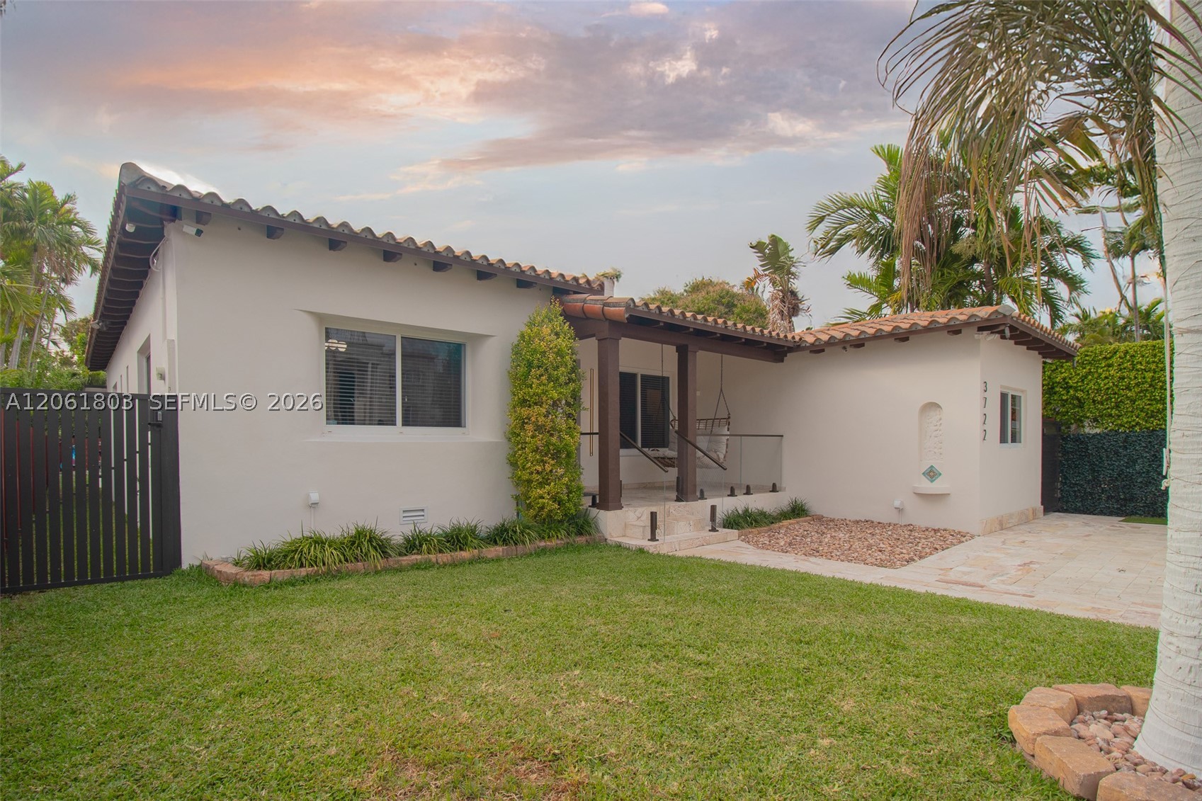 3722 Royal Palm Ave Miami Beach, FL 33140
