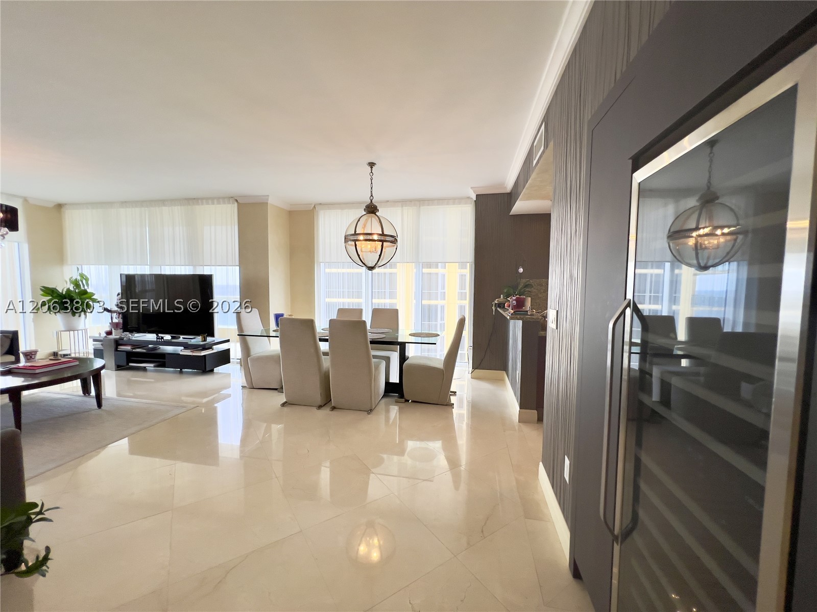 image Acqualina Residences10
