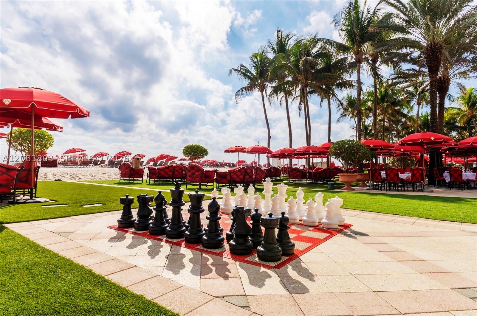 image Acqualina Residences31