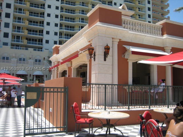 image Acqualina Residences37