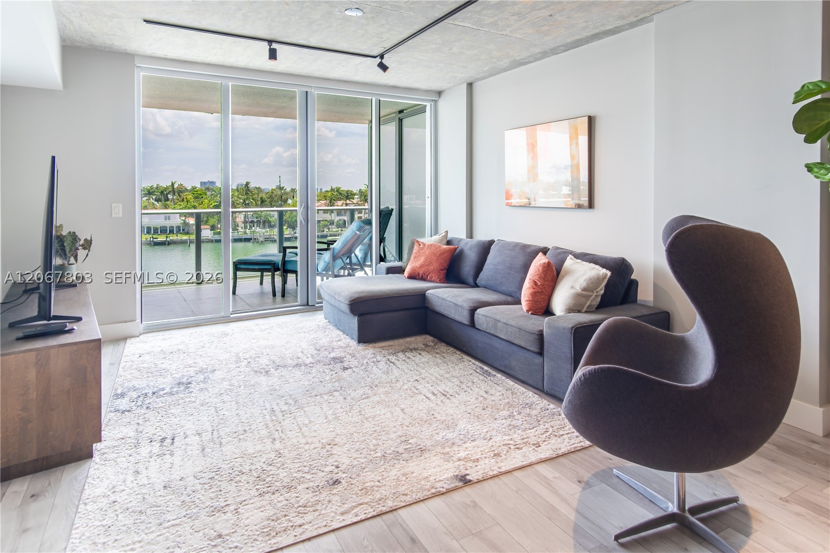 6620 Indian Crk Dr #509 Miami Beach, FL 33141