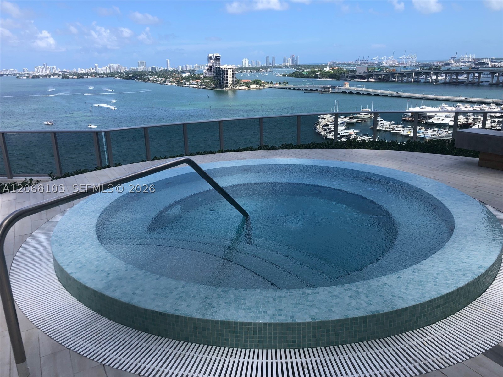 image Aria on the Bay30