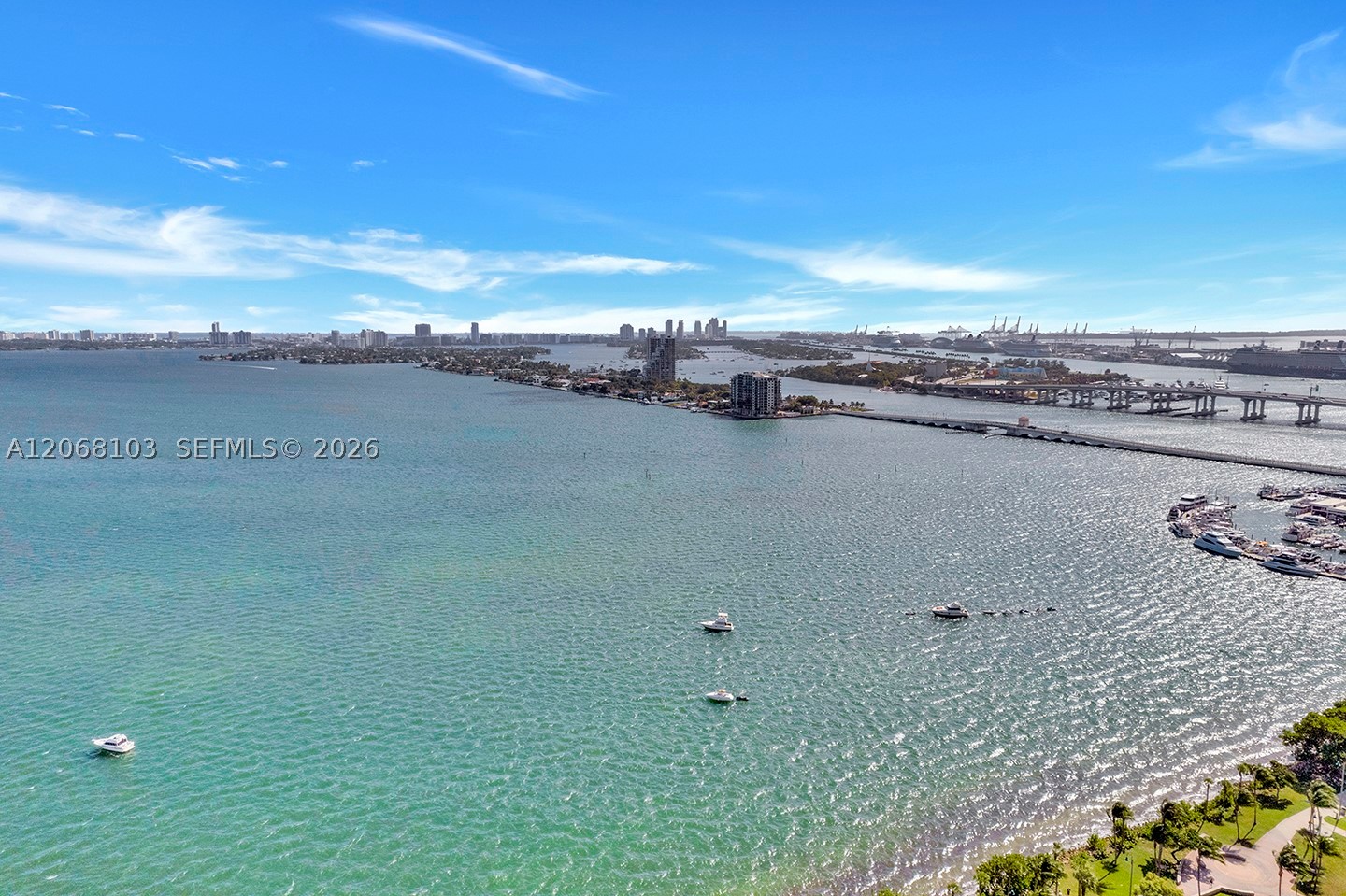 image Aria on the Bay35