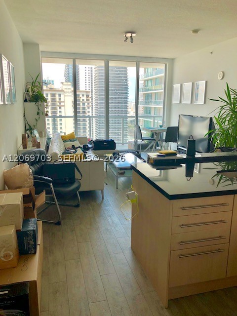 image Axis on Brickell South0