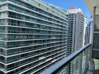 image Axis on Brickell South9
