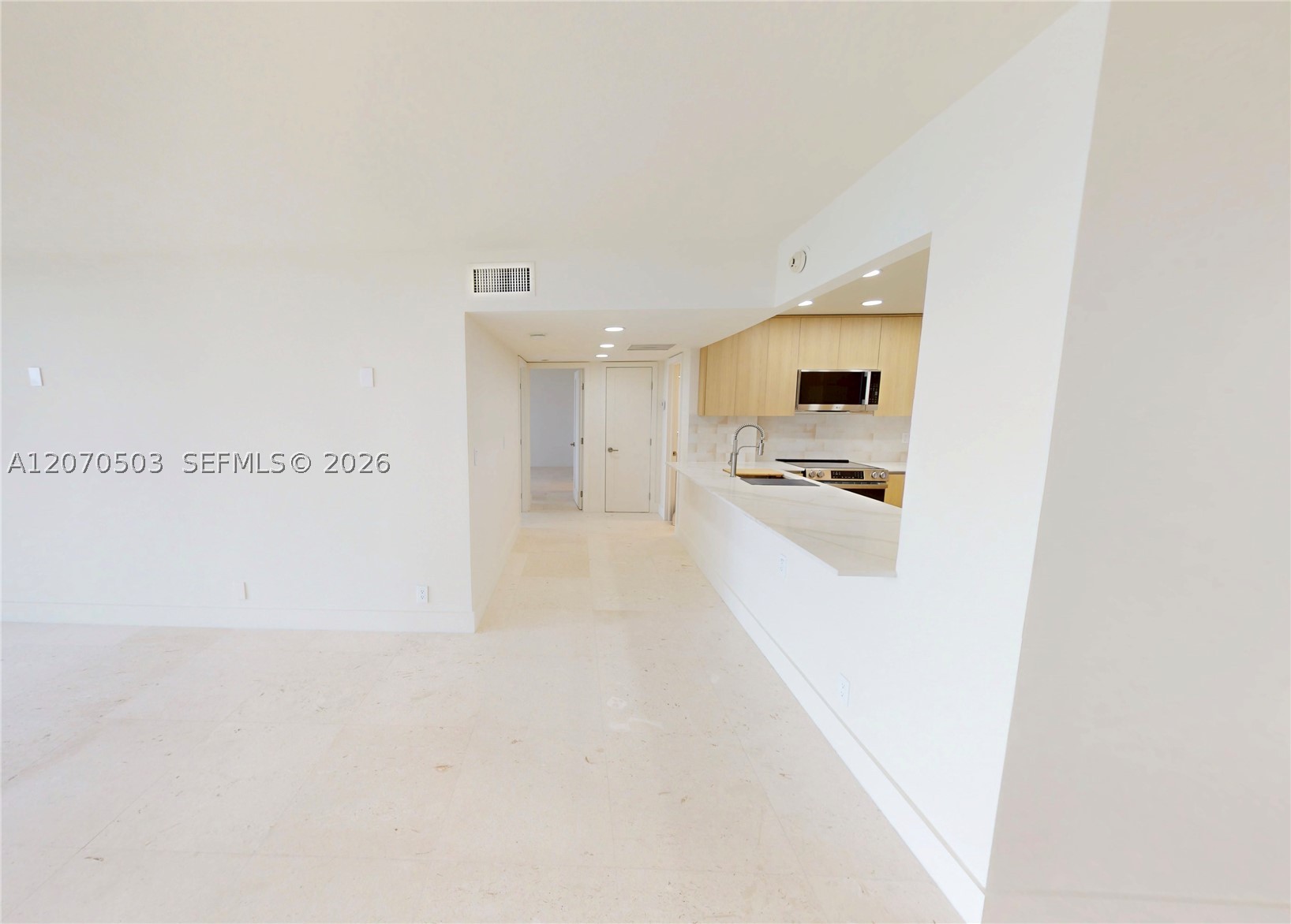image Arlen House East6