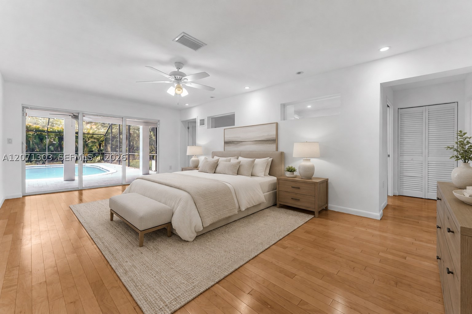 11890 SW 72nd Pl Pinecrest, FL 33156