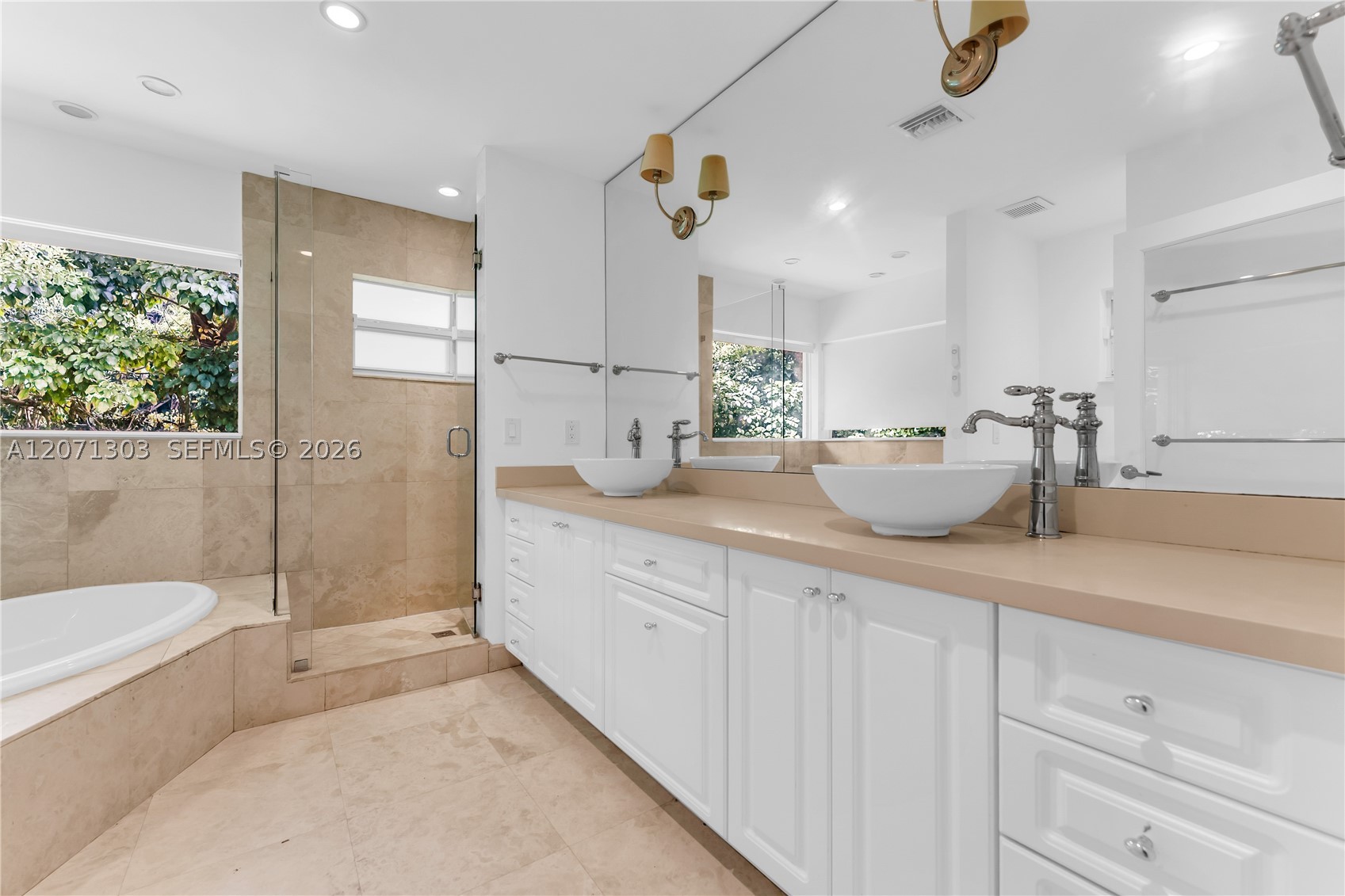 11890 SW 72nd Pl Pinecrest, FL 33156
