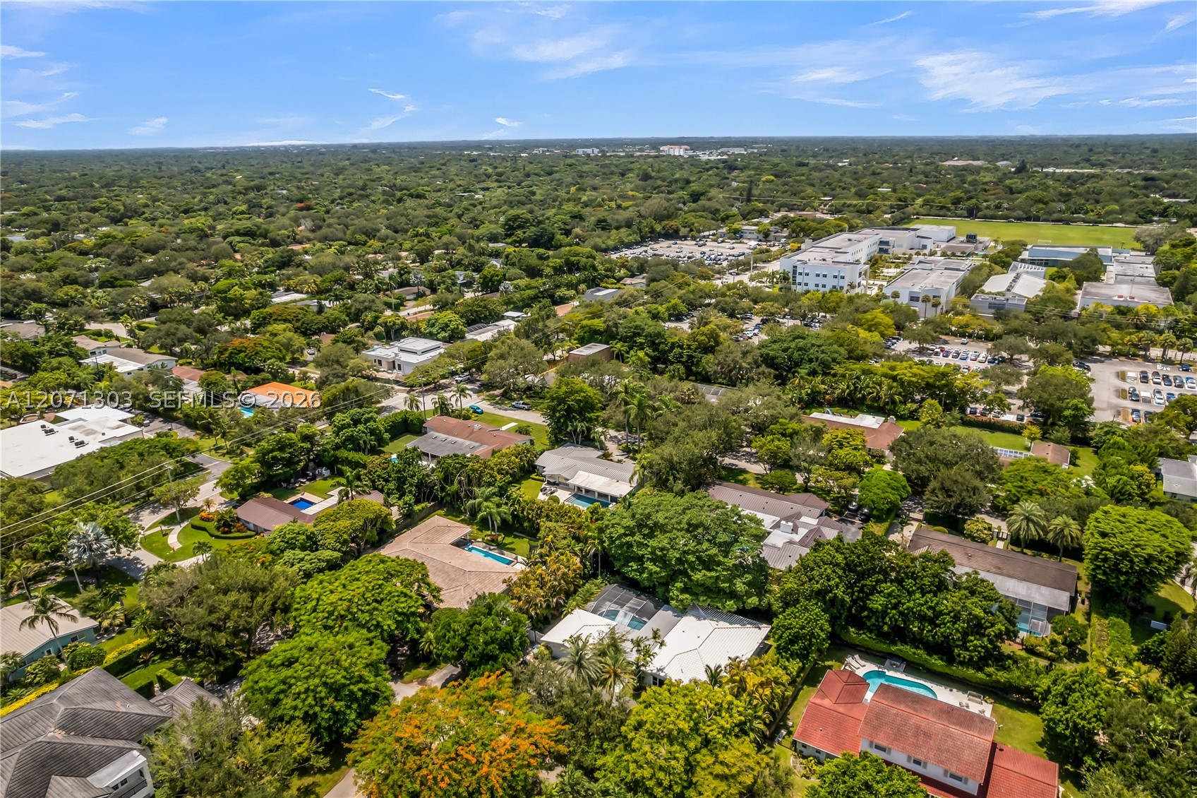 11890 SW 72nd Pl Pinecrest, FL 33156