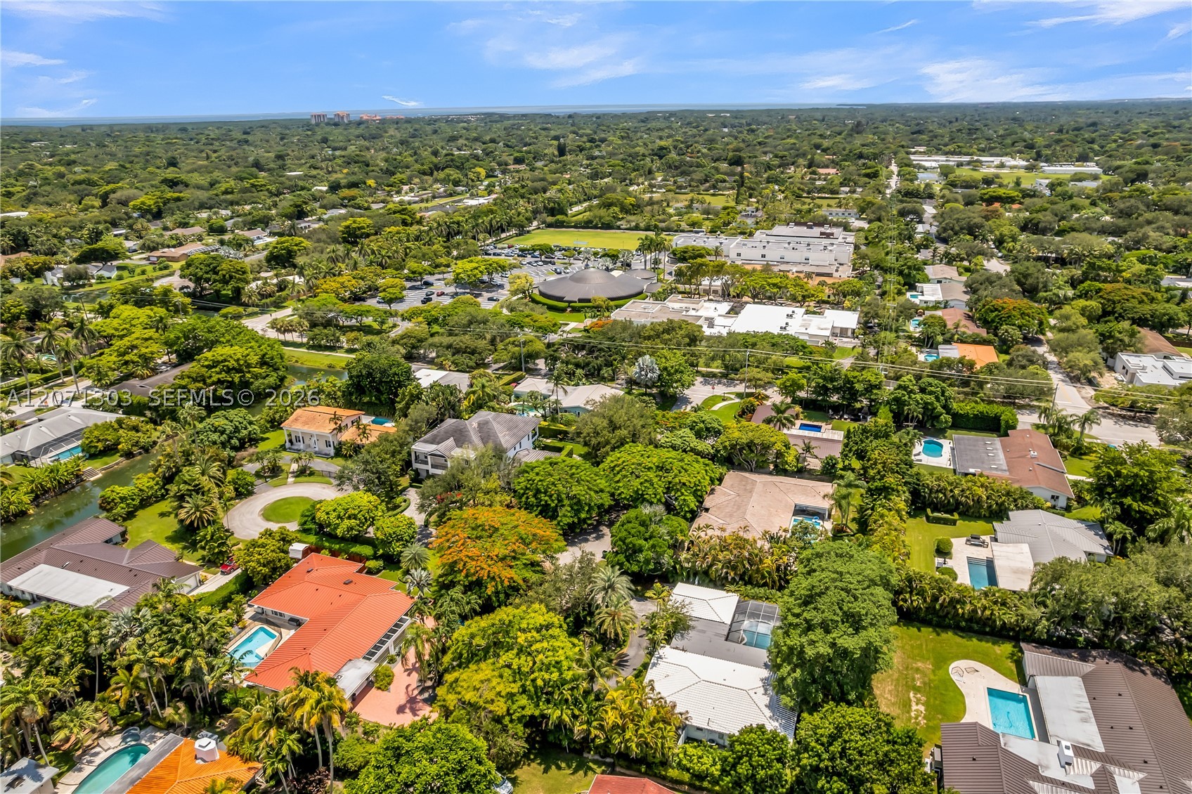 11890 SW 72nd Pl Pinecrest, FL 33156