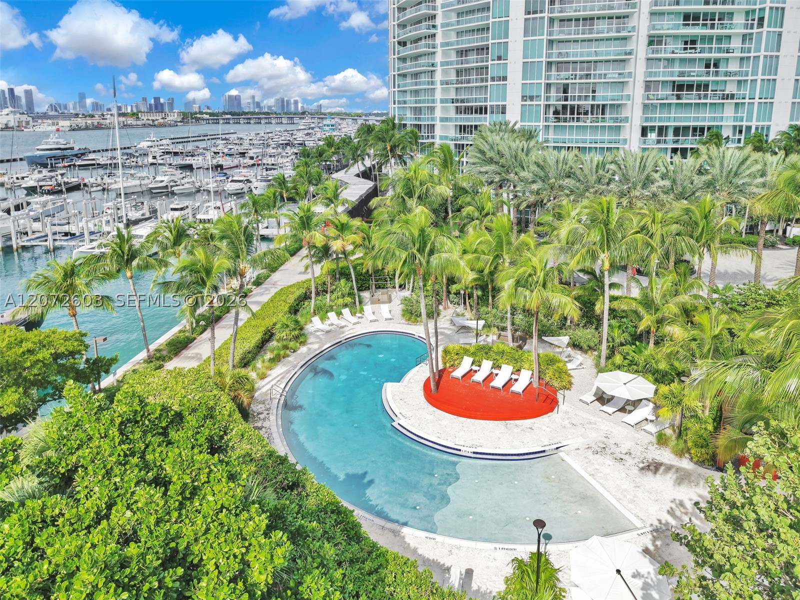 1000 S Pointe Dr #1706 Miami Beach, FL 33139