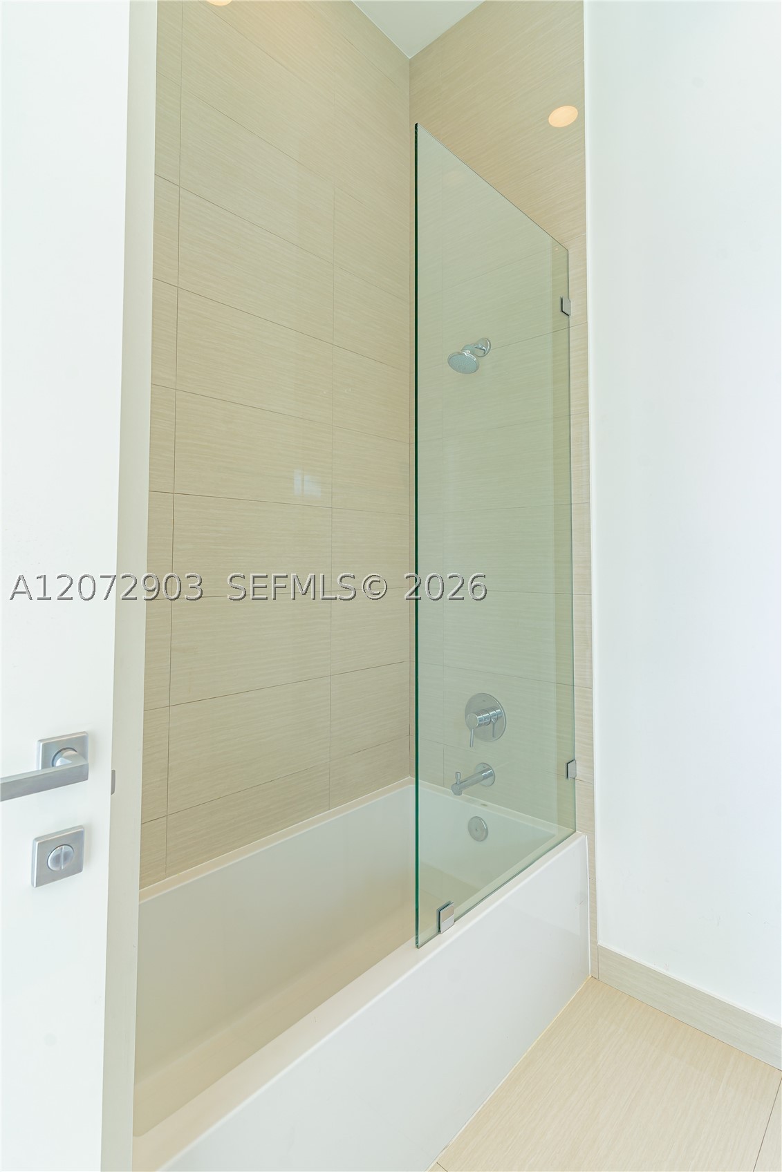 image Echo Aventura25