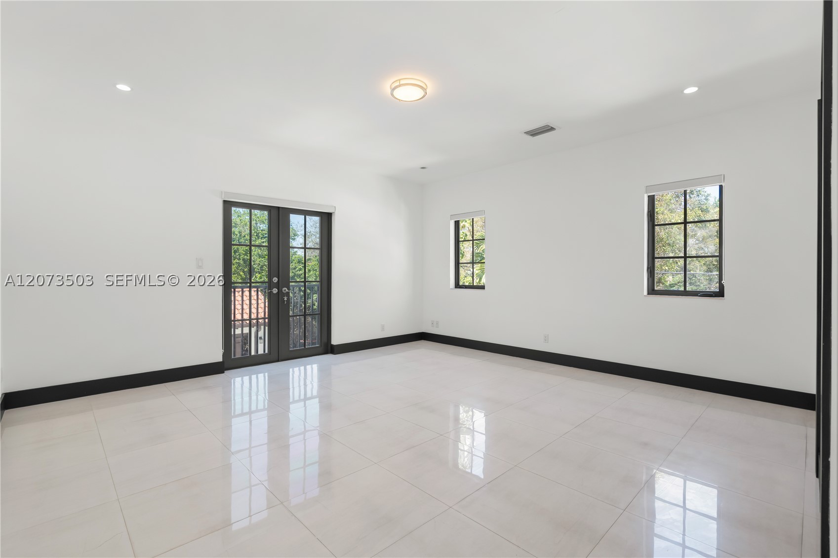 519 Alhambra Cir Coral Gables, FL 33134