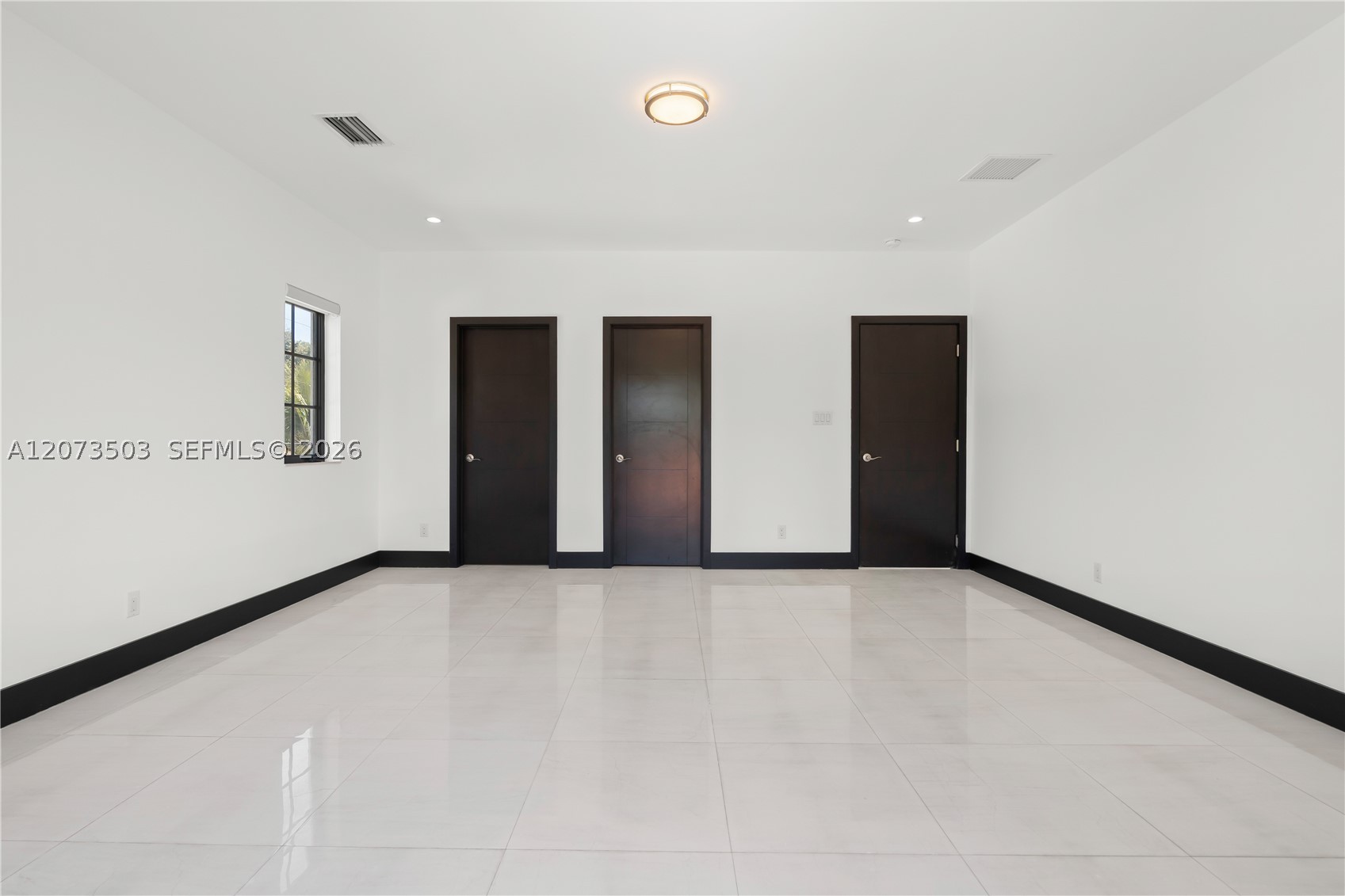 519 Alhambra Cir Coral Gables, FL 33134