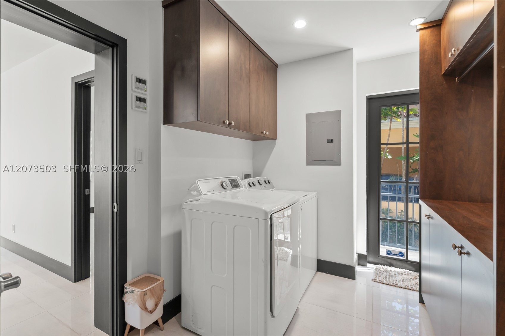 519 Alhambra Cir Coral Gables, FL 33134