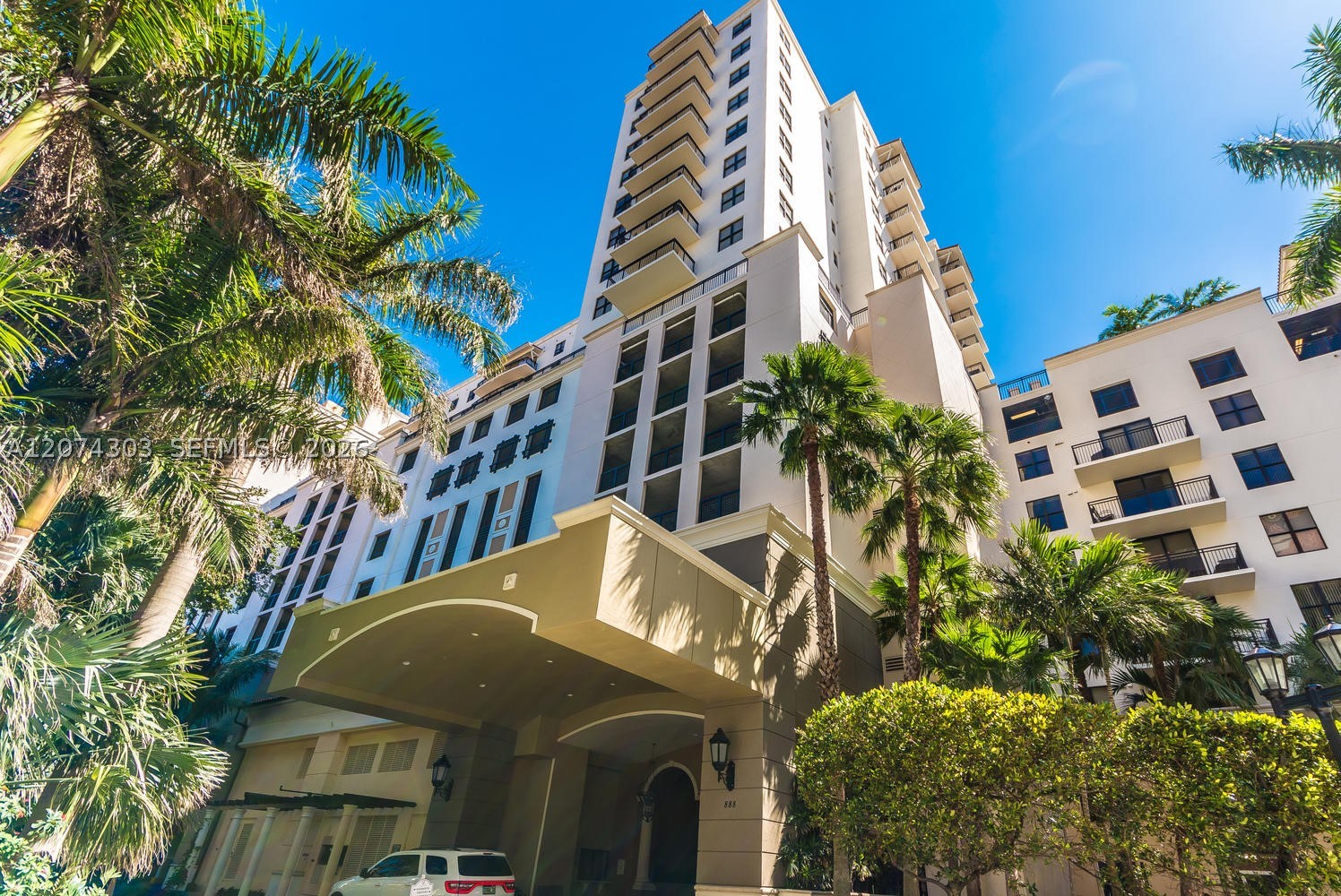 888 S Douglas Rd #1108