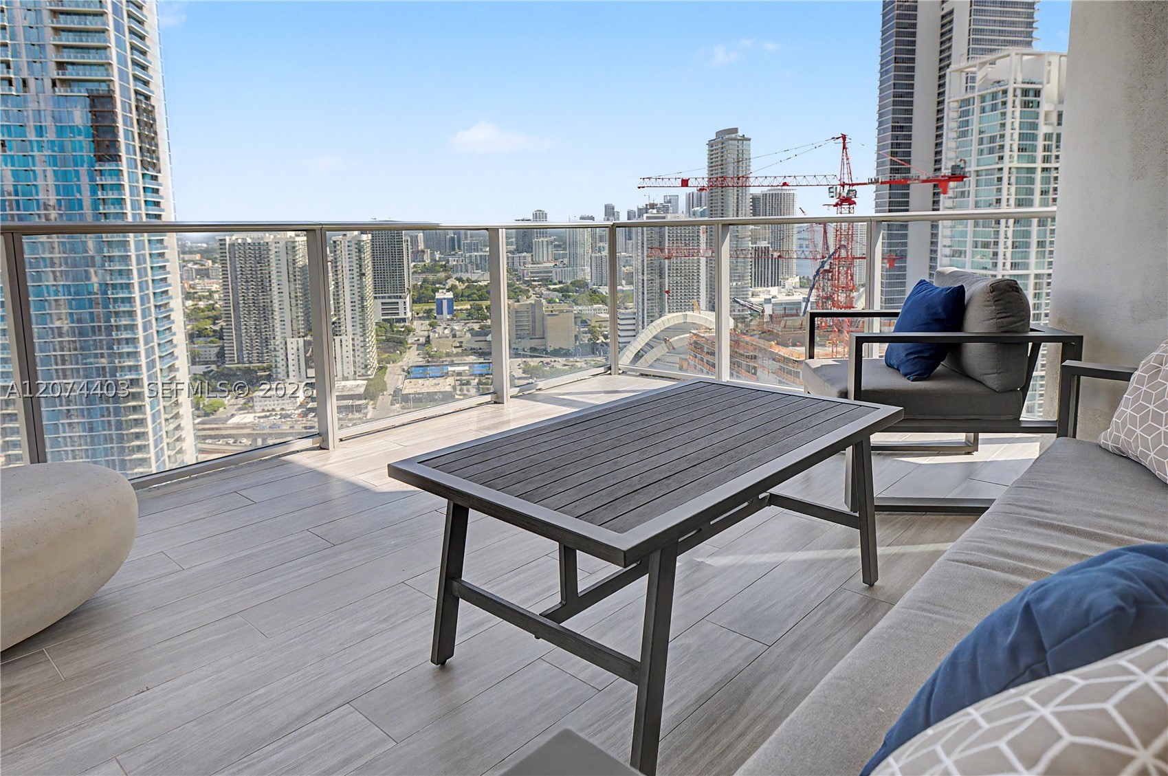 image Paramount Miami Worldcenter9