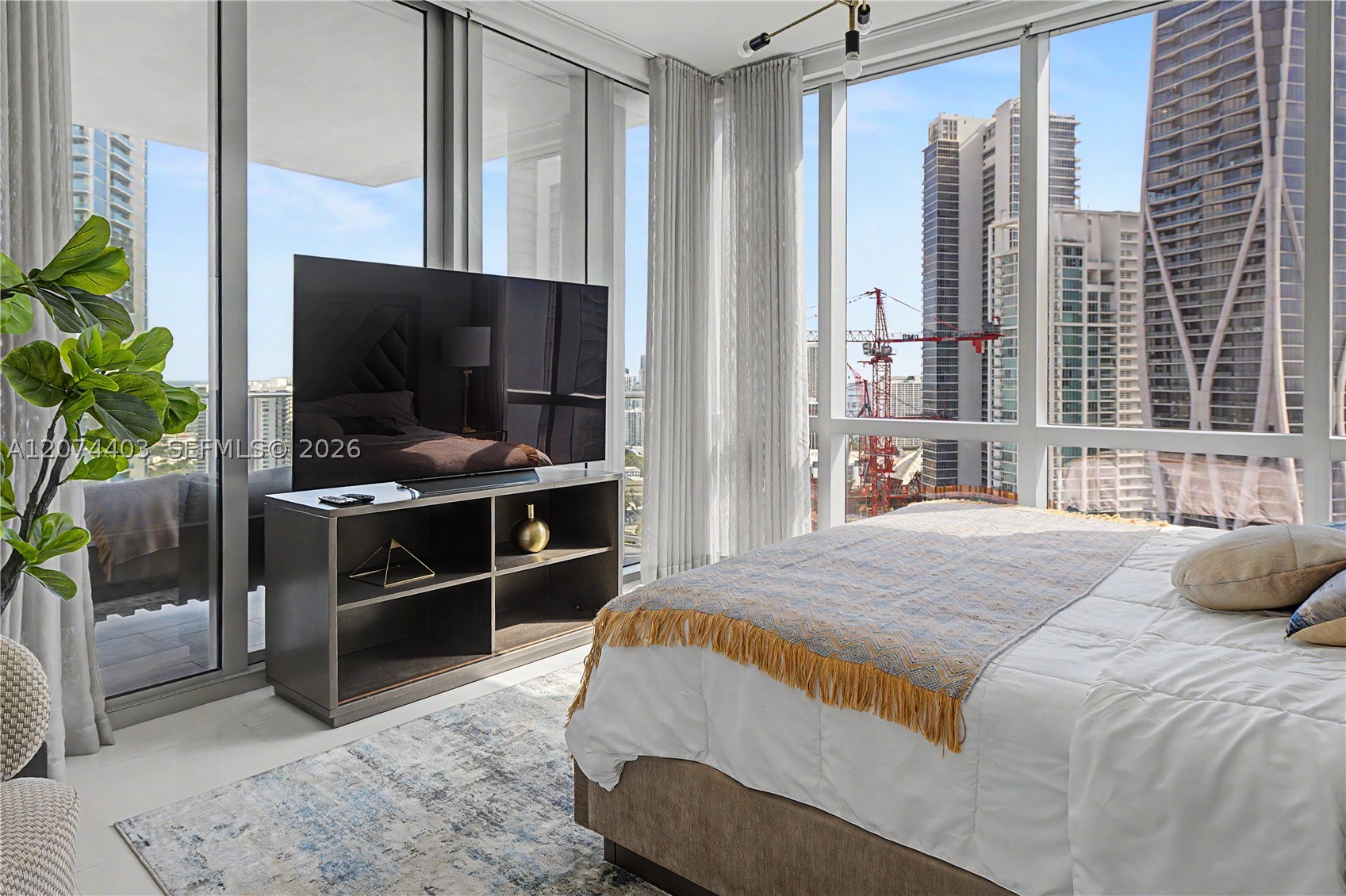 image Paramount Miami Worldcenter12