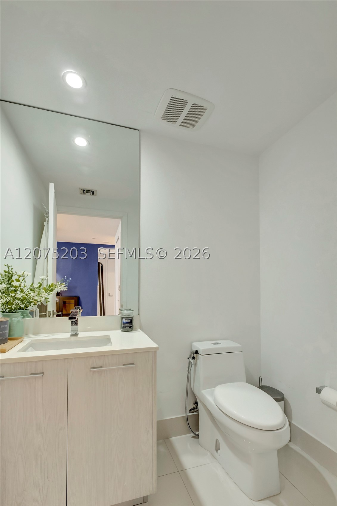Undisclosed Address Miami, FL 33130