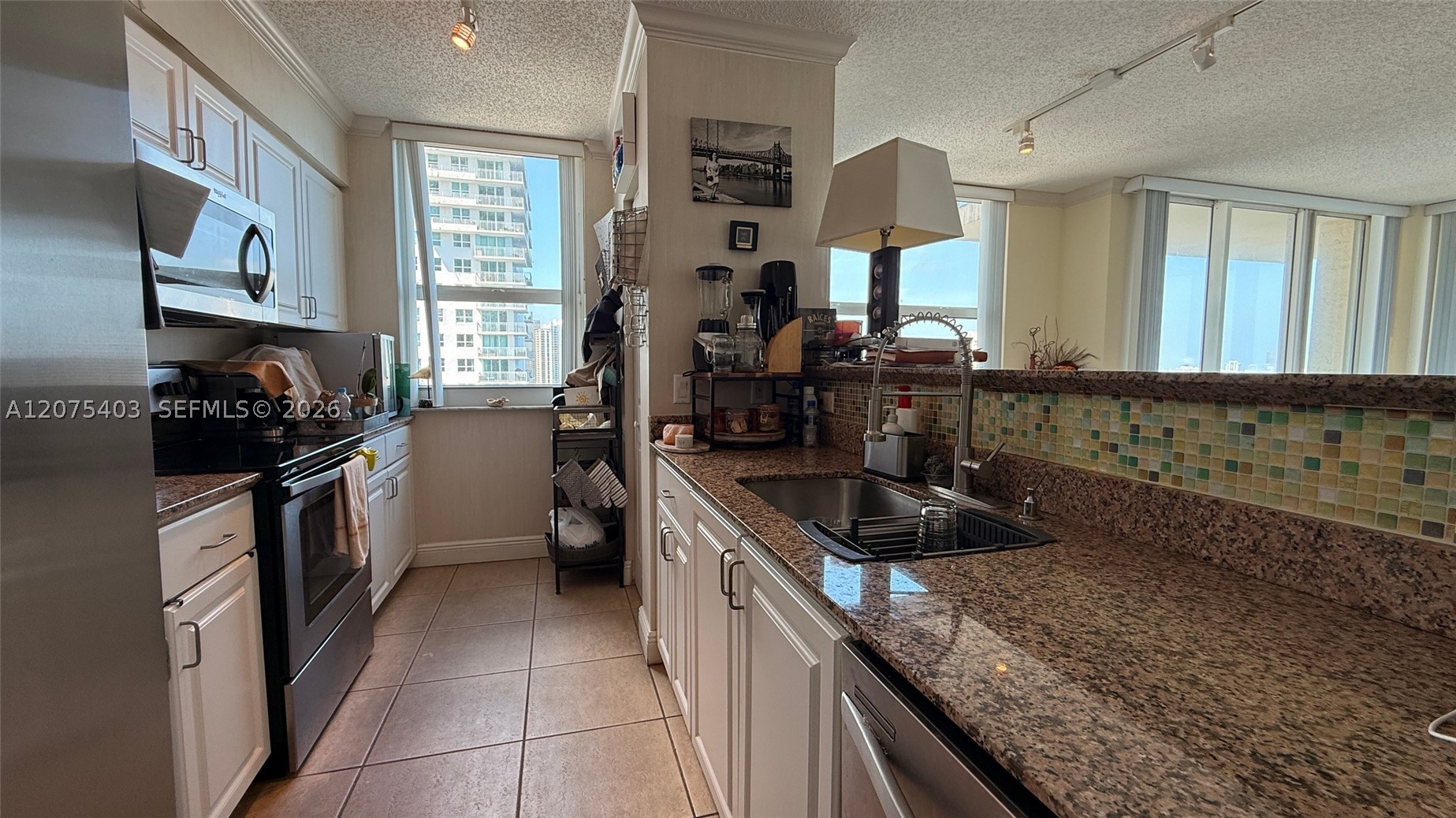 1155 Brickell Bay Dr #2310 Miami, FL 33131