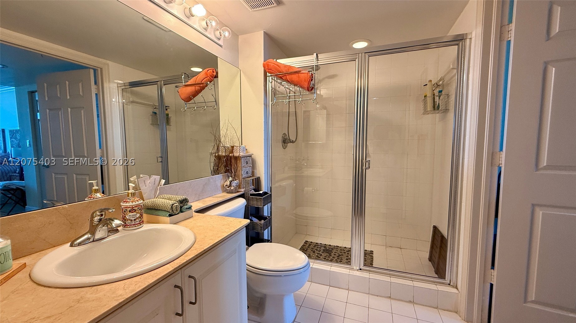 1155 Brickell Bay Dr #2310 Miami, FL 33131