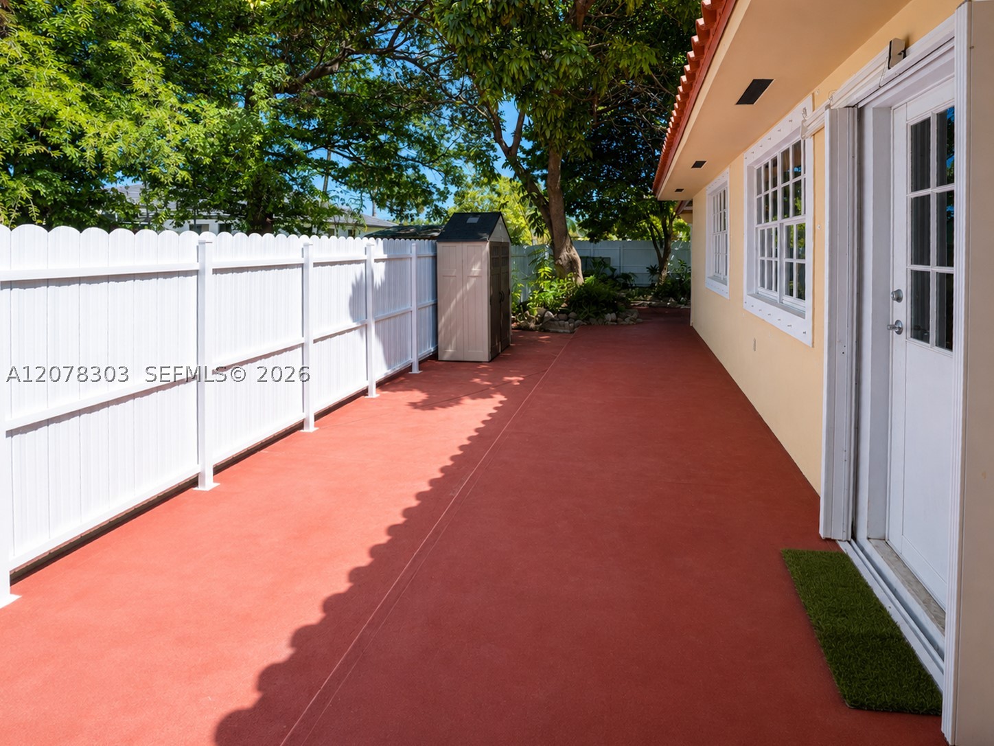 6450 SW 102nd Ave Miami, FL 33173