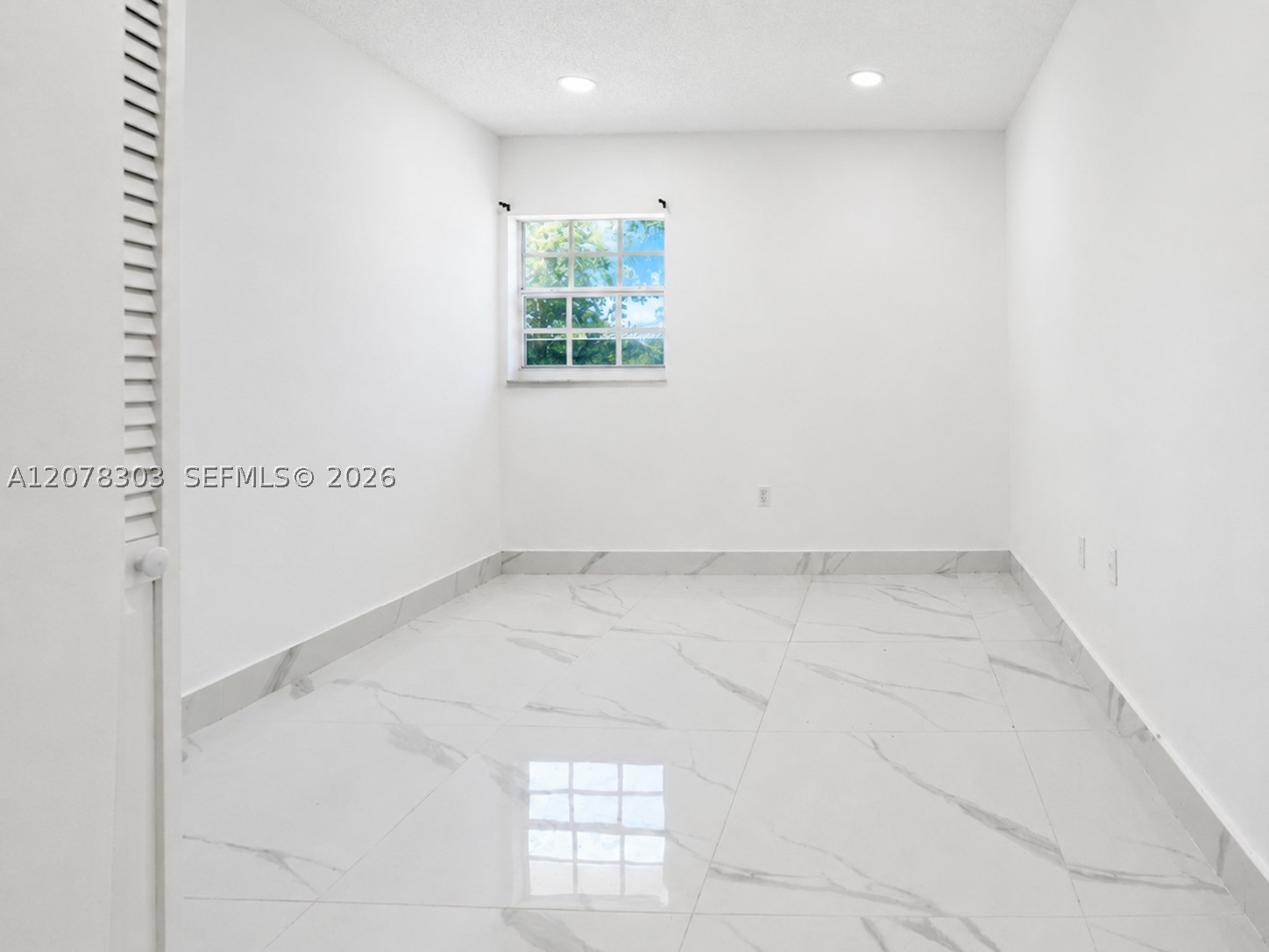 6450 SW 102nd Ave Miami, FL 33173