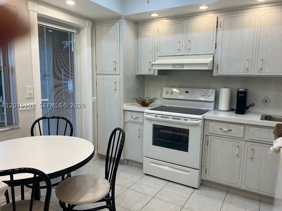1350 Atlantic Shores Blvd #322