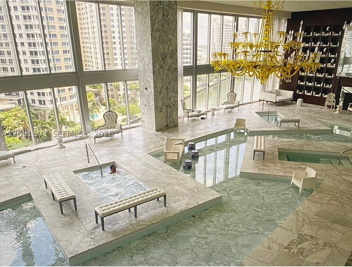 image Iconbrickell Condo No 13