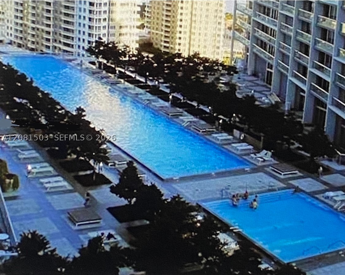 image Iconbrickell Condo No 14