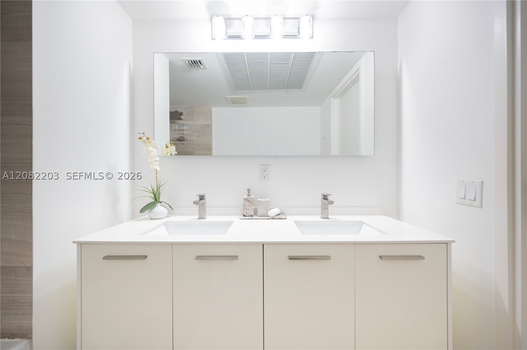 image Brickell House15