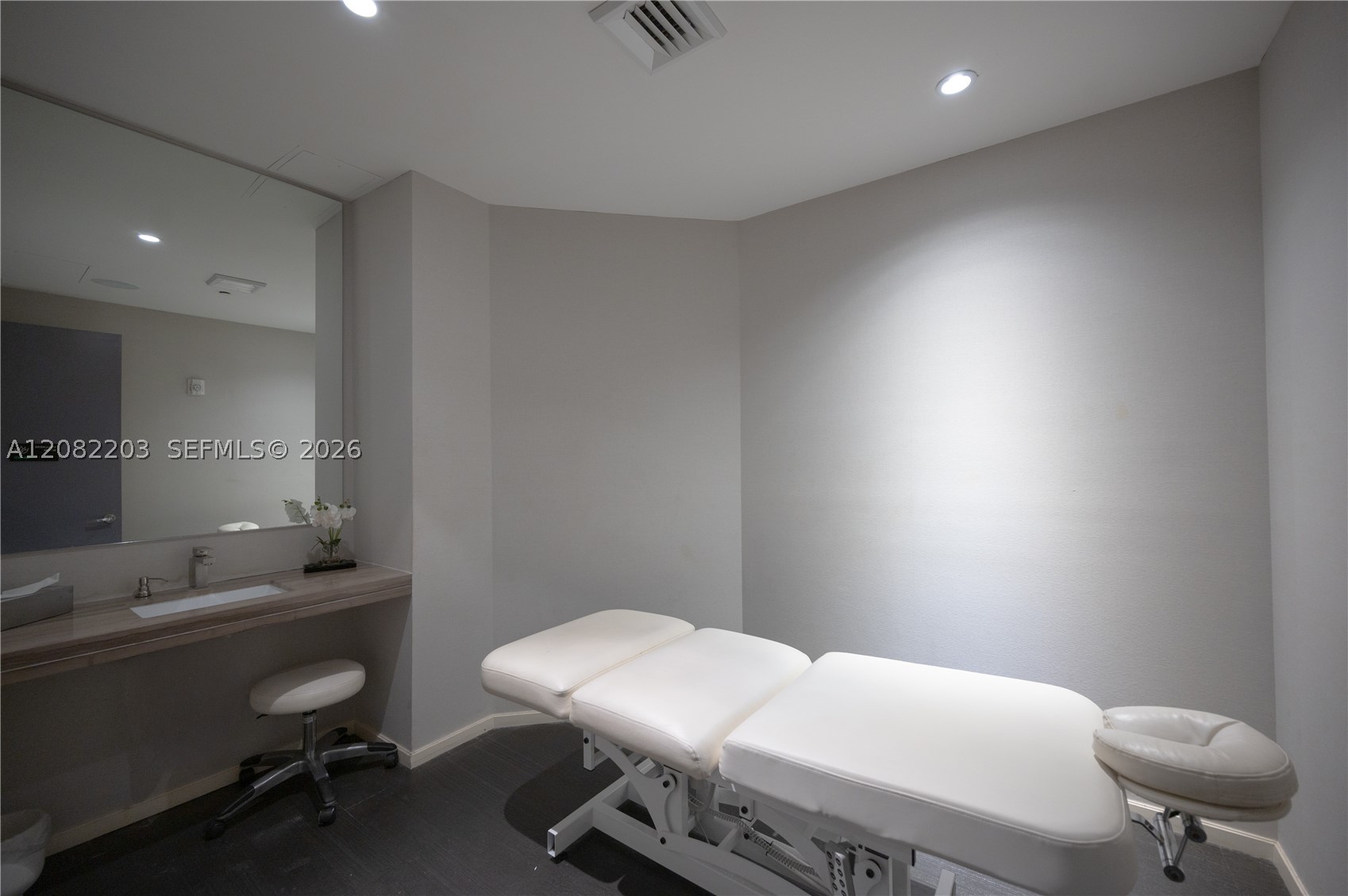 image Brickell House33