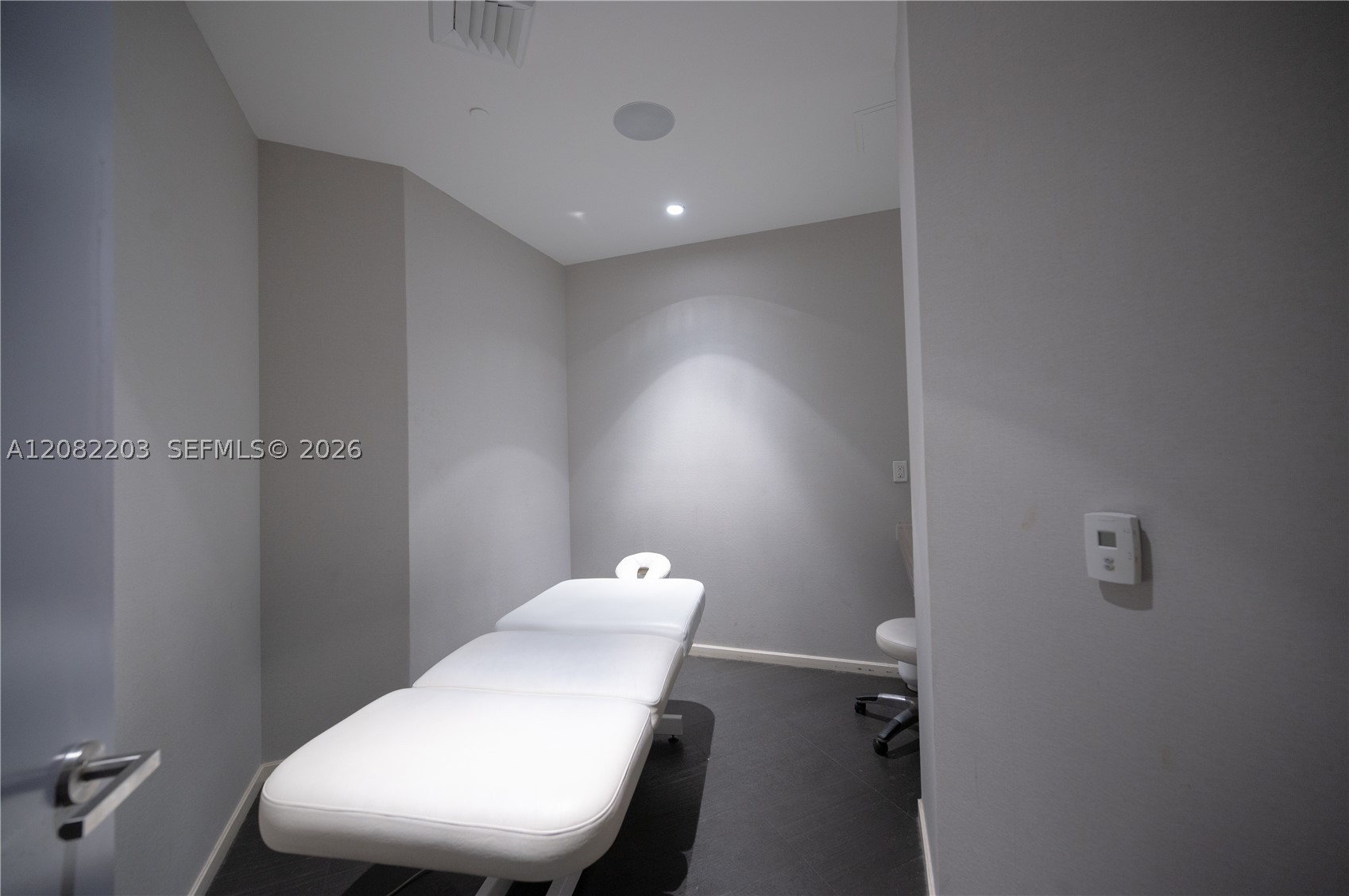 image Brickell House35