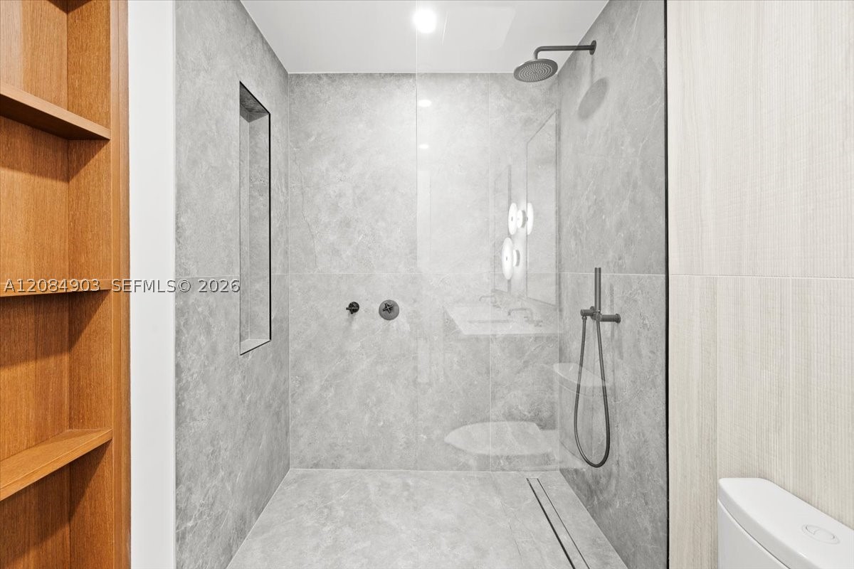 image 2200 Brickell16