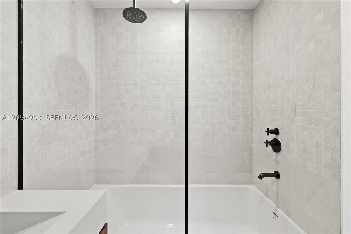 image 2200 Brickell22