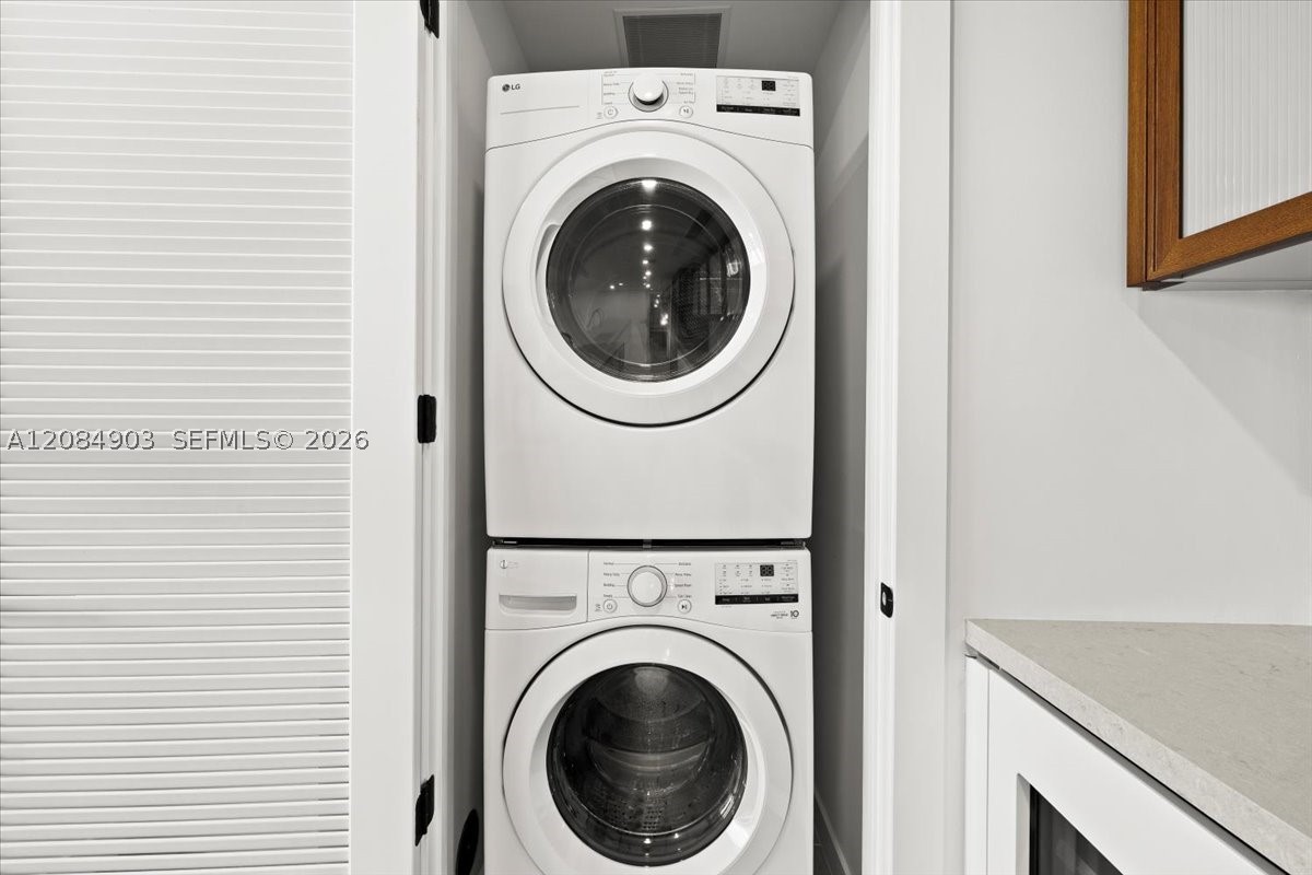 image 2200 Brickell24