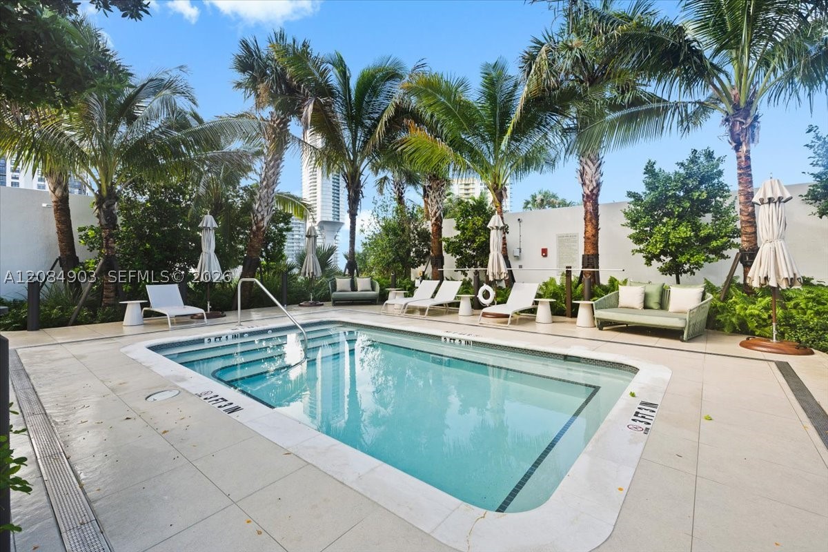 image 2200 Brickell40