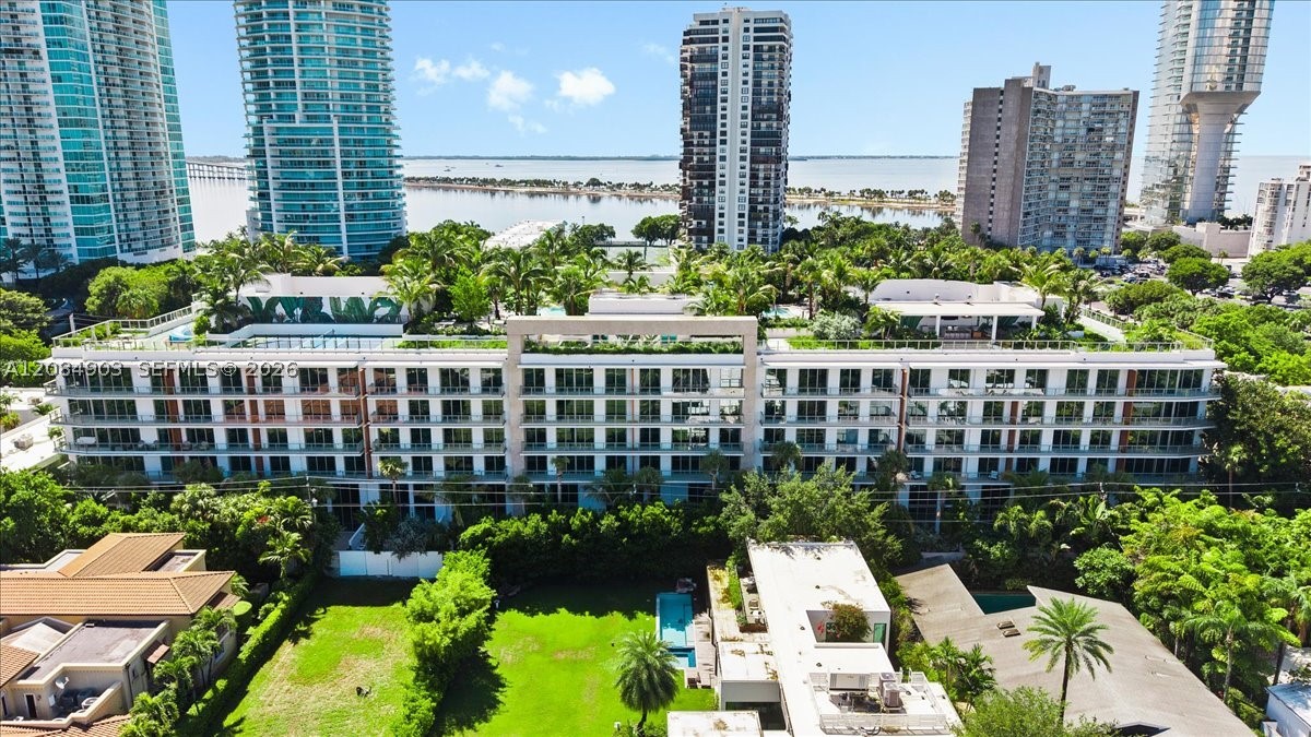 image 2200 Brickell41