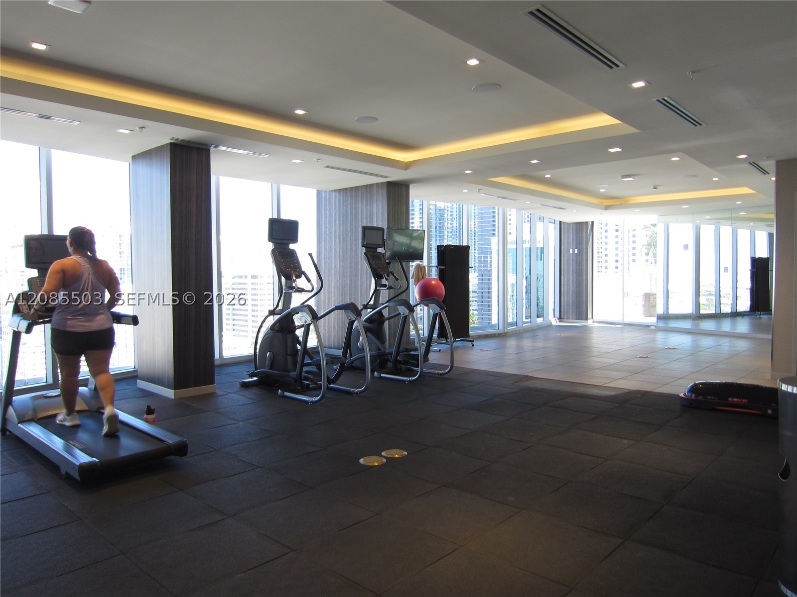 image Brickell Ten25