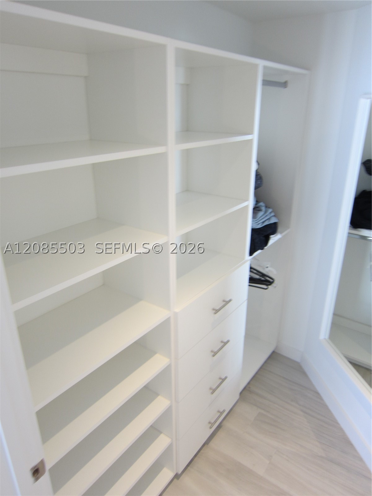 image Brickell Ten6