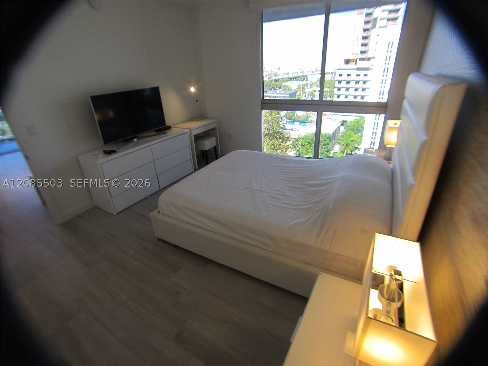 image Brickell Ten7