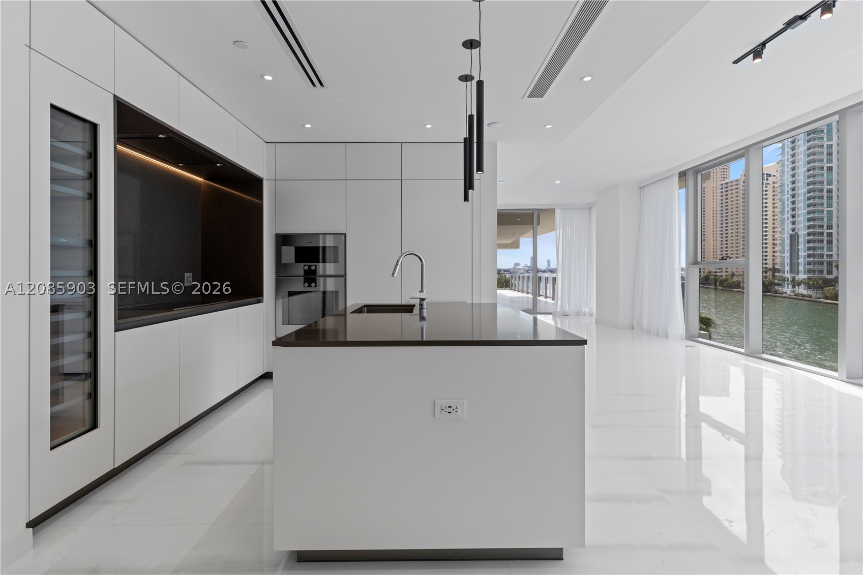 image Aston Martin Residences12